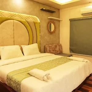 https://victoria-houseboats.kerala-hotels.net