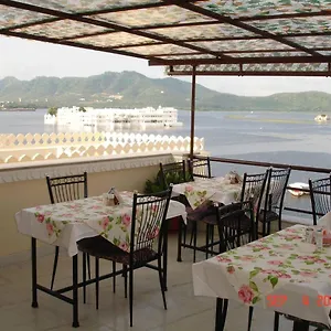 Raj Niwas *** Udaipur